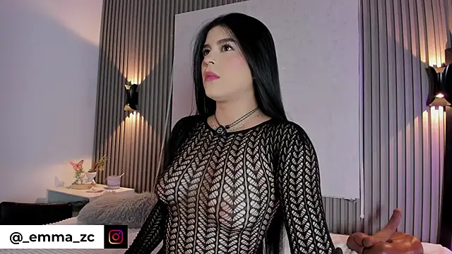 Emmazc  online show from March 18, 2026, 7:39 pm