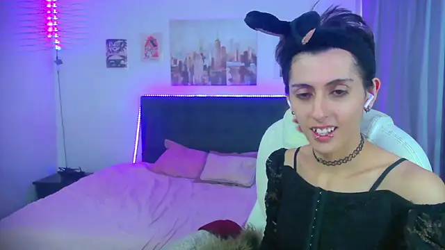 Snapshot of goth_minerva chatting on April 14, 2026, 1:50 pm goth minerva online show from April 14, 2026, 1:50 pm