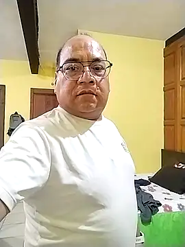 Snapshot of ERobnequizC25 chatting on March 20, 2025, 12:30 am ERobnequizC25 online show from March 20, 2025, 12:30 am