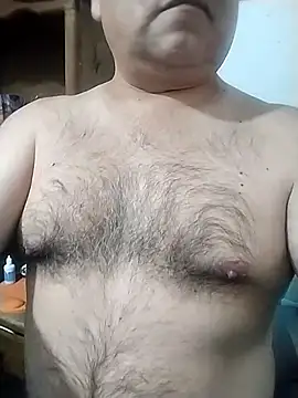 Snapshot of ERobnequizC25 chatting on November 8, 2025, 9:24 pm ERobnequizC25 online show from November 8, 2025, 9:24 pm