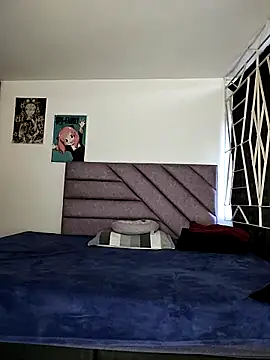 KARINNA  RAVEN online show from April 9, 2026, 10:48 pm