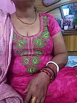 Snapshot of Sanjana-bhabhi chatting on March 23, 2025, 6:47 am Sanjana-bhabhi online show from March 23, 2025, 6:47 am