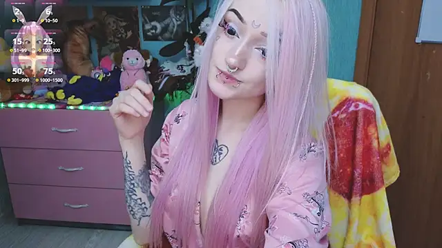 Snapshot of Manuela_unicorn chatting on October 16, 2025, 7:48 pm Manuela unicorn online show from October 16, 2025, 7:48 pm