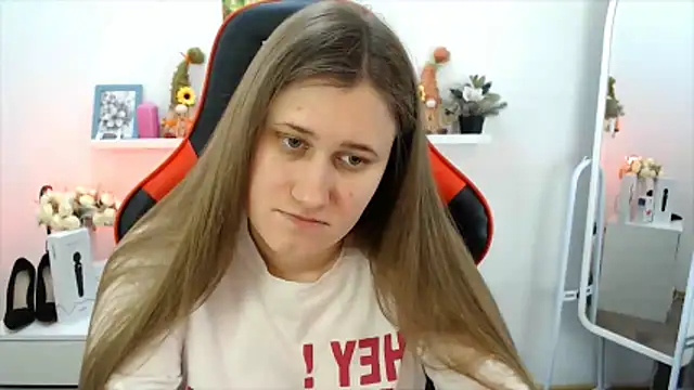 Lucky Lana online show from February 5, 2026, 3:22 am