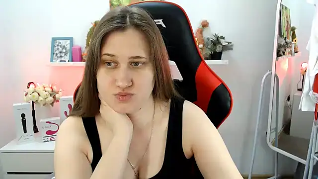 Lucky Lana online show from April 9, 2026, 2:33 am