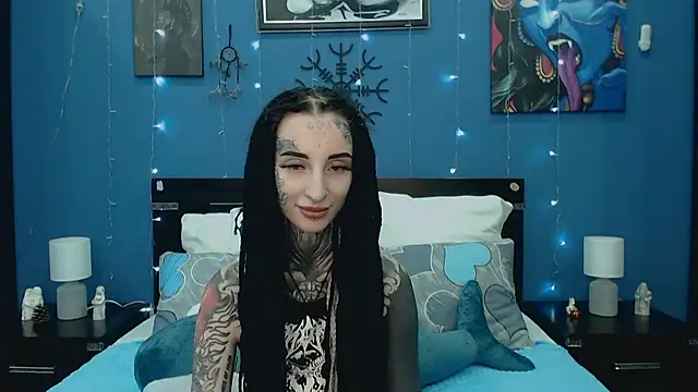 Snapshot of Velvetbat chatting on June 26, 2026, 7:46 am Velvetbat online show from June 26, 2026, 7:46 am