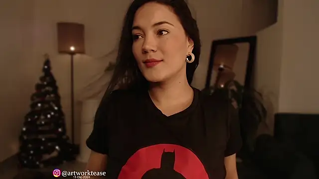 Artworktease online show from December 11, 2024, 6:09 pm