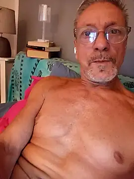 Snapshot of Deddyitalia3 chatting on June 4, 2026, 12:44 pm Deddyitalia3 online show from June 4, 2026, 12:44 pm