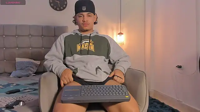 samxx muscle online show from December 1, 2025, 2:00 pm