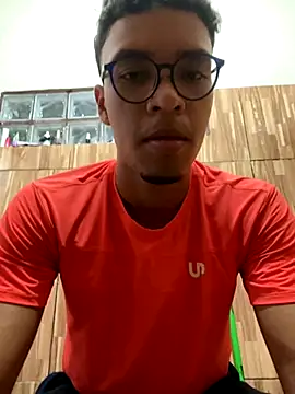 Snapshot of hiaguexxx chatting on November 22, 2025, 5:34 pm hiaguexxx online show from November 22, 2025, 5:34 pm