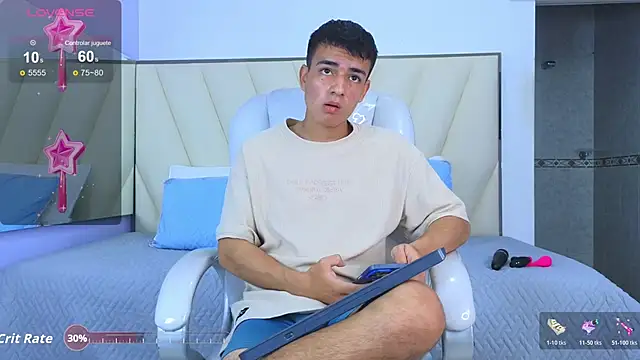 Hotboy21  online show from November 21, 2025, 3:38 am