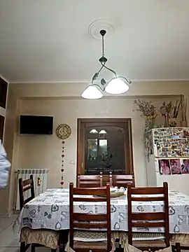 Alexis Bull online show from October 15, 2025, 10:15 am