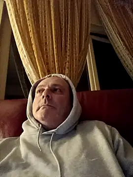 Alexis Bull online show from January 13, 2026, 11:10 pm