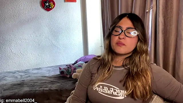 emma  bell  online show from March 31, 2026, 9:37 pm