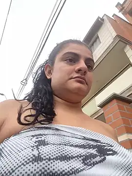 carlafox05 online show from April 8, 2026, 1:55 pm