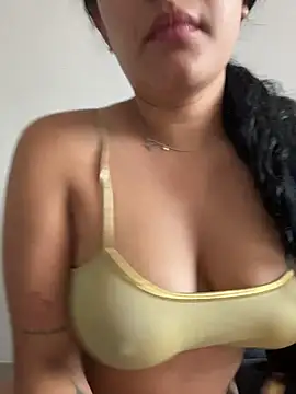 Snapshot of carlafox05 chatting on July 30, 2026, 1:21 pm carlafox05 online show from July 30, 2026, 1:21 pm
