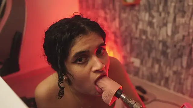 bonniie 98  online show from April 10, 2026, 4:28 am