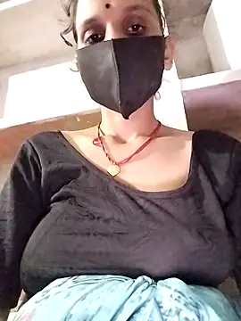 Snapshot of Soniy-Maax chatting on September 21, 2025, 6:53 pm Soniy-Maax online show from September 21, 2025, 6:53 pm