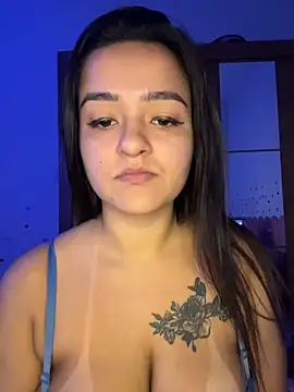 Manu 2002  online show from April 14, 2026, 2:28 am