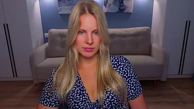 MelanieBennett online show from July 11, 2026, 9:12 am