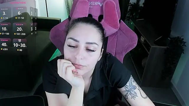 ValeriiMills online show from March 30, 2026, 3:02 pm