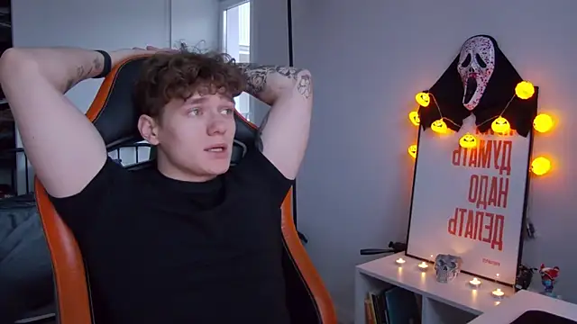 DanyDavis online show from October 24, 2025, 12:12 pm