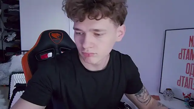 DanyDavis online show from November 16, 2025, 11:27 am