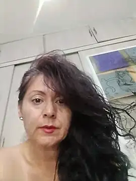 lunadicty online show from May 15, 2026, 10:50 pm