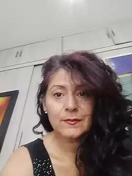 lunadicty online show from May 17, 2026, 1:14 am