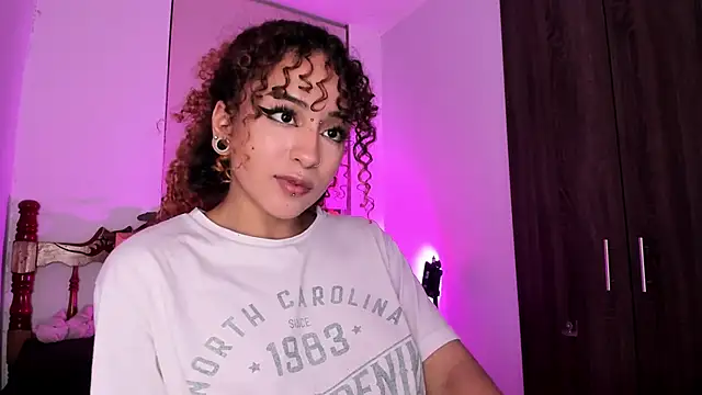 Snapshot of MaryJanelovers chatting on April 8, 2026, 3:06 am MaryJanelovers online show from April 8, 2026, 3:06 am