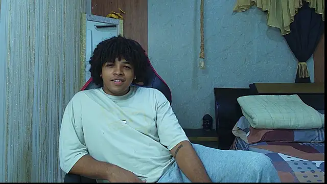 Snapshot of black_king_241 chatting on March 17, 2026, 3:11 am black king 241 online show from March 17, 2026, 3:11 am