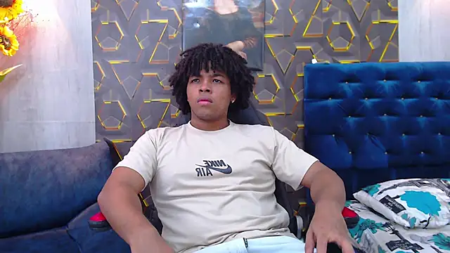 Snapshot of black_king_241 chatting on March 20, 2026, 3:22 am black king 241 online show from March 20, 2026, 3:22 am