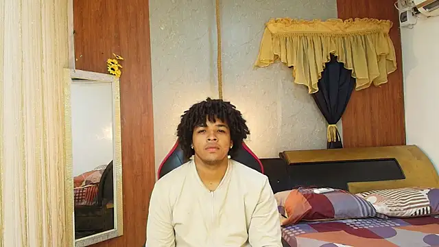 Snapshot of black_king_241 chatting on April 1, 2026, 3:51 am black king 241 online show from April 1, 2026, 3:51 am