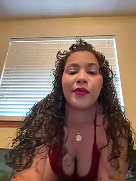 Snapshot of juzzzzzi chatting on March 20, 2025, 9:35 pm juzzzzzi online show from March 20, 2025, 9:35 pm