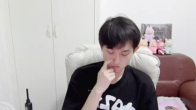 Snapshot of BILLY4me chatting on October 12, 2025, 5:45 pm BILLY4me online show from October 12, 2025, 5:45 pm