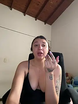Snapshot of Mia__Gray chatting on May 13, 2026, 5:32 pm Mia Gray online show from May 13, 2026, 5:32 pm