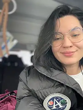 MeekyRich online show from November 13, 2025, 3:05 am