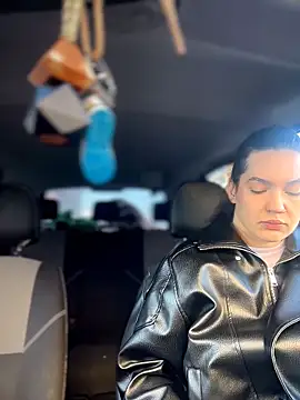 MeekyRich online show from April 9, 2026, 2:33 am