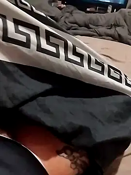 Snapshot of Tattyrob87 chatting on October 26, 2025, 12:22 pm Tattyrob87 online show from October 26, 2025, 12:22 pm