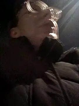 kinkikatie69 online show from November 29, 2025, 3:31 am