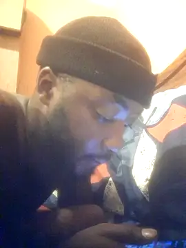 Snapshot of RearApiary chatting on February 10, 2026, 10:36 pm RearApiary online show from February 10, 2026, 10:36 pm