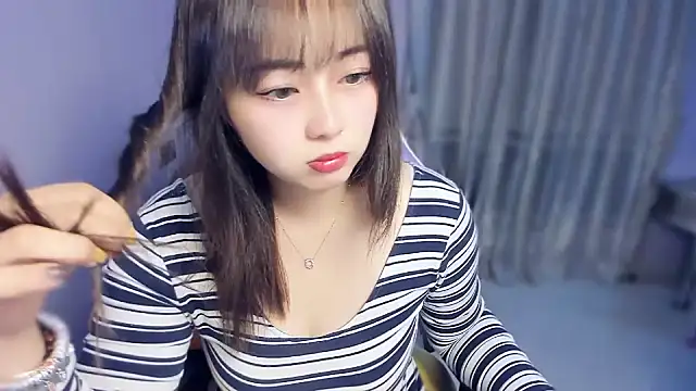 yuki3366 online show from November 2, 2025, 1:57 pm