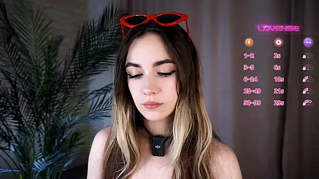 CupSizeGirl online show from September 8, 2025, 4:50 pm