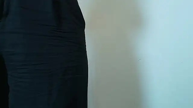  Victoria Collins online show from December 15, 2025, 11:03 am