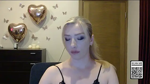 Snapshot of Wild_Silk_Desire chatting on June 14, 2026, 3:36 pm Wild Silk Desire online show from June 14, 2026, 3:36 pm