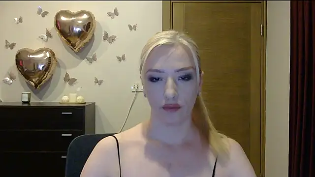 Snapshot of Wild_Silk_Desire chatting on July 12, 2026, 5:04 pm Wild Silk Desire online show from July 12, 2026, 5:04 pm