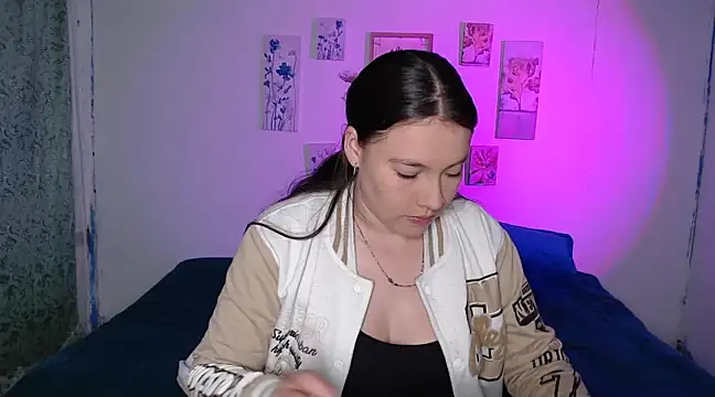 Snapshot of mariaana__222 chatting on March 23, 2025, 4:16 am mariaana 222 online show from March 23, 2025, 4:16 am