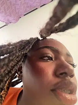 alissradiante1 online show from March 6, 2026, 3:25 am