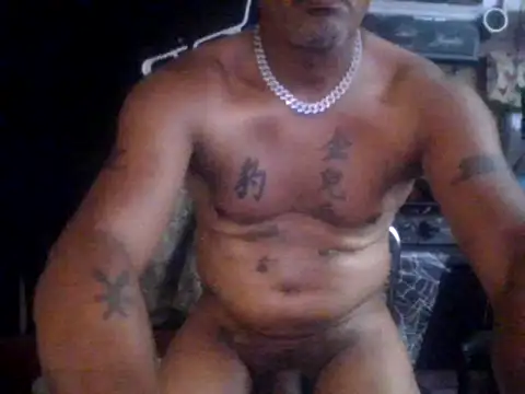 Snapshot of badboy2u2025 chatting on July 19, 2026, 12:58 am badboy2u2025 online show from July 19, 2026, 12:58 am