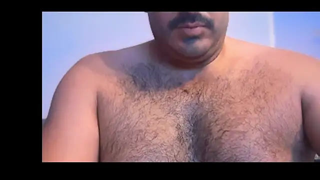 CloudyMuscleBeefy online show from September 10, 2025, 2:11 am